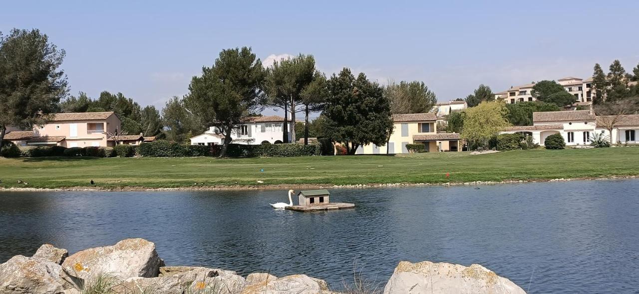 Charmant T2 Climatise Avec Belle Vue , Golf De Pont-Royal มัลล์มอร์ ภายนอก รูปภาพ
