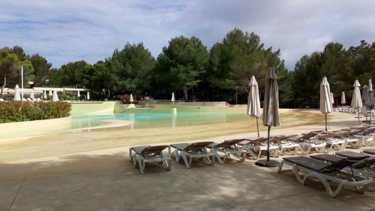 Charmant T2 Climatise Avec Belle Vue , Golf De Pont-Royal มัลล์มอร์ ภายนอก รูปภาพ
